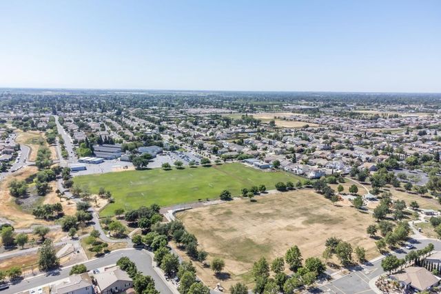 8685 E Stockton Blvd, Elk Grove, CA 95624