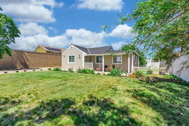 8685 E Stockton Blvd, Elk Grove, CA 95624