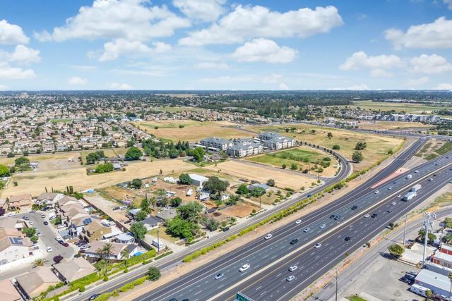 8685 E Stockton Blvd, Elk Grove, CA 95624