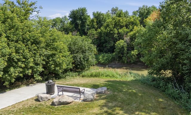7676 Whitman Drive, Horace, ND 58047
