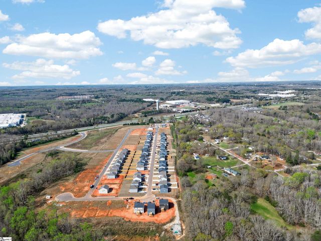 101 Spring Knoll Way, Fountain Inn, SC 29644