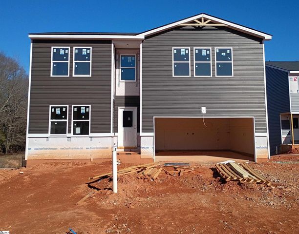 101 Spring Knoll Way, Fountain Inn, SC 29644