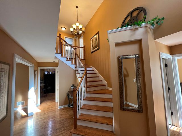 1338 Fair Oaks Avenue, Crystal Lake, IL 60014