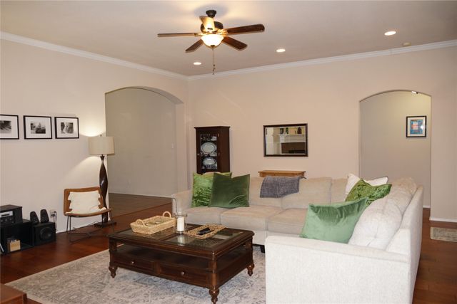 931 White Marlin Drive, Burleson, TX 76028
