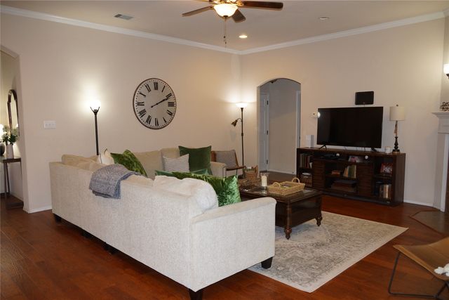 931 White Marlin Drive, Burleson, TX 76028