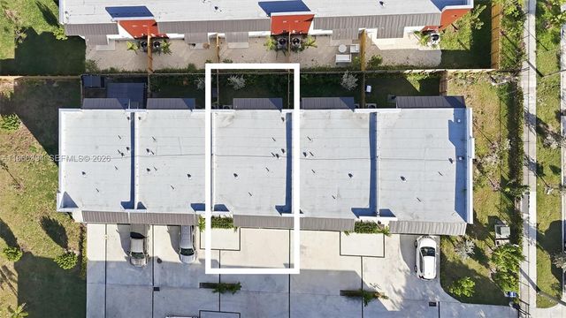 936 NW 10th St 2, Florida City, FL 33034