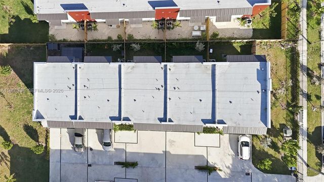 936 NW 10th St 2, Florida City, FL 33034