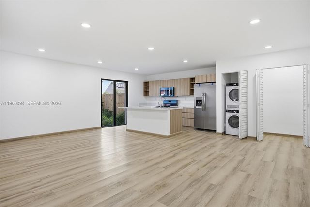 936 NW 10th St 2, Florida City, FL 33034