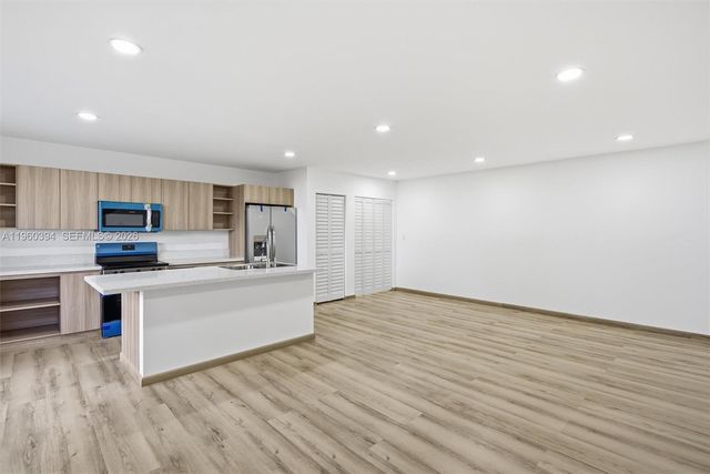 936 NW 10th St 2, Florida City, FL 33034