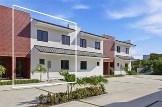 936 NW 10th St 2, Florida City, FL 33034