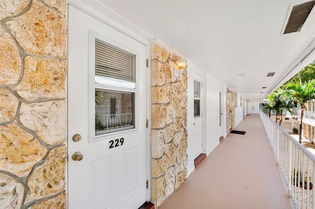 2501 W Golf Blvd 229, Pompano Beach, FL 33064