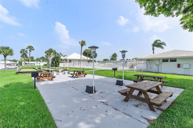 2501 W Golf Blvd 229, Pompano Beach, FL 33064