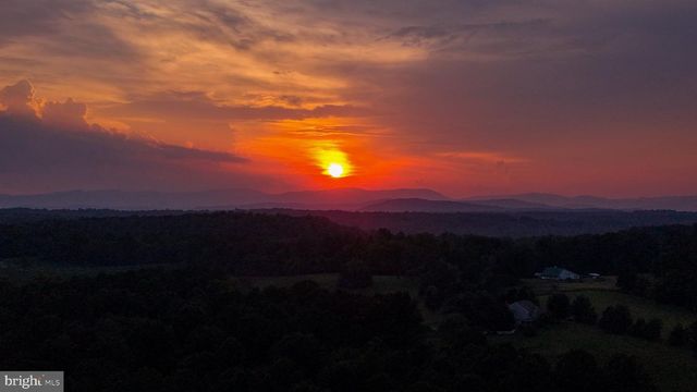 8396 RIXEYVILLE RD, Rixeyville, VA 22737