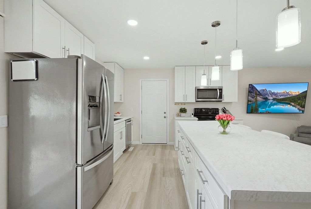 3849 Country Creek Way, Eagan, MN 55122 — photo 4