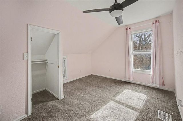 5823 E 10th Street, Kansas City, MO 64126