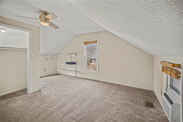 5823 E 10th Street, Kansas City, MO 64126