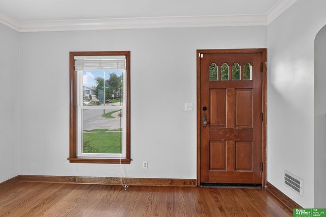 1902 S 61st Street, Omaha, NE 68106