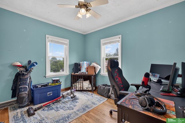 1902 S 61st Street, Omaha, NE 68106
