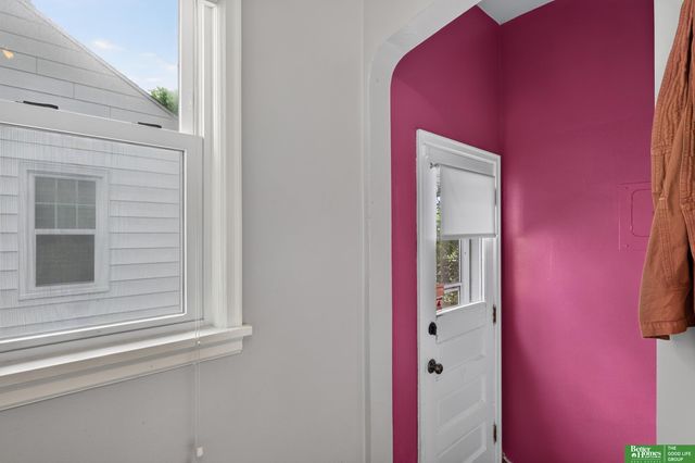 1902 S 61st Street, Omaha, NE 68106