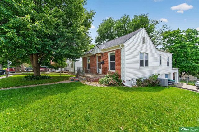 1902 S 61st Street, Omaha, NE 68106