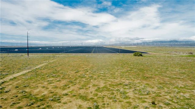 0 Dinkey, Rosamond, CA 93560