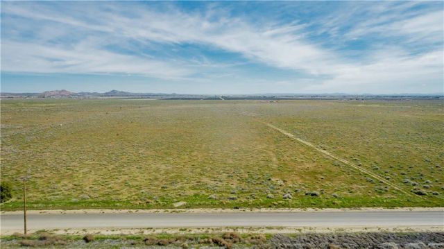 0 Dinkey, Rosamond, CA 93560