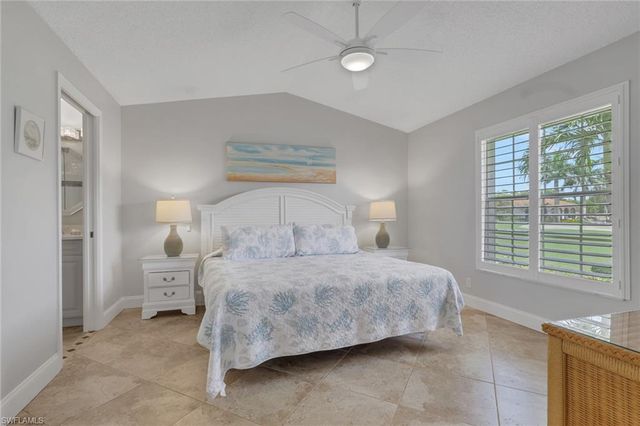 848 Marblehead DR, Naples, FL 34104