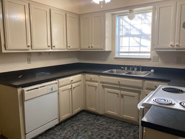 908 Texas, Mena, AR 71953