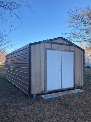 908 Texas, Mena, AR 71953