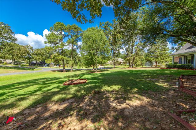 3805 Eames Circle, Shreveport, LA 71119
