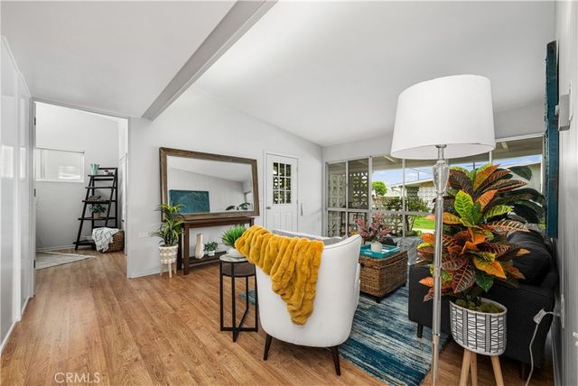 1562 Golden Rain Road 44G, Seal Beach, CA 90740