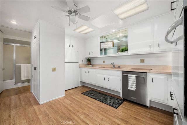 1562 Golden Rain Road 44G, Seal Beach, CA 90740