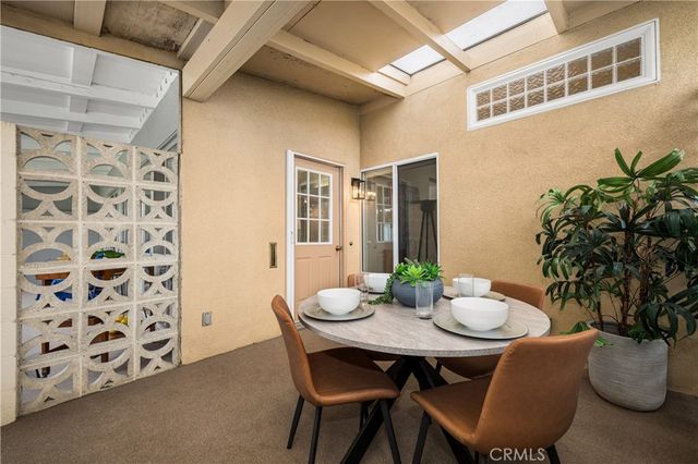 1562 Golden Rain Road 44G, Seal Beach, CA 90740
