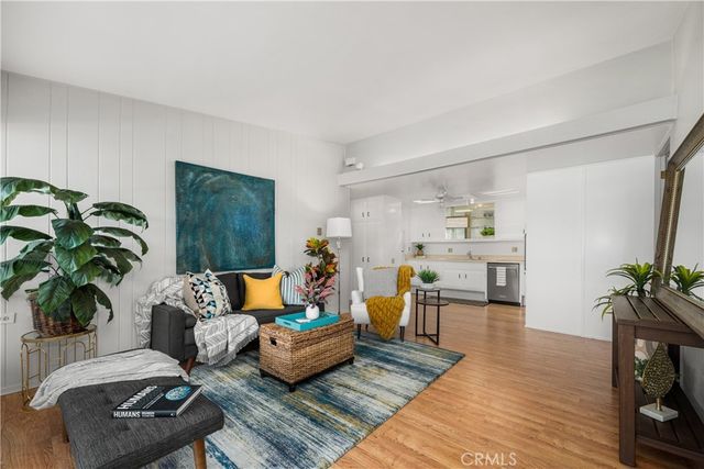 1562 Golden Rain Road 44G, Seal Beach, CA 90740