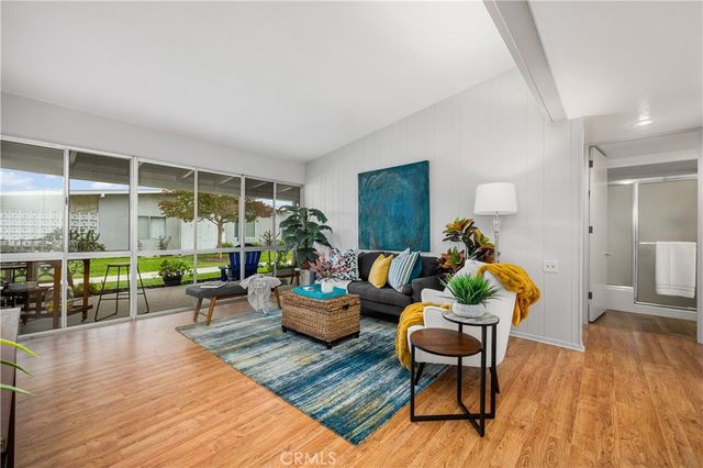 1562 Golden Rain Road 44G, Seal Beach, CA 90740
