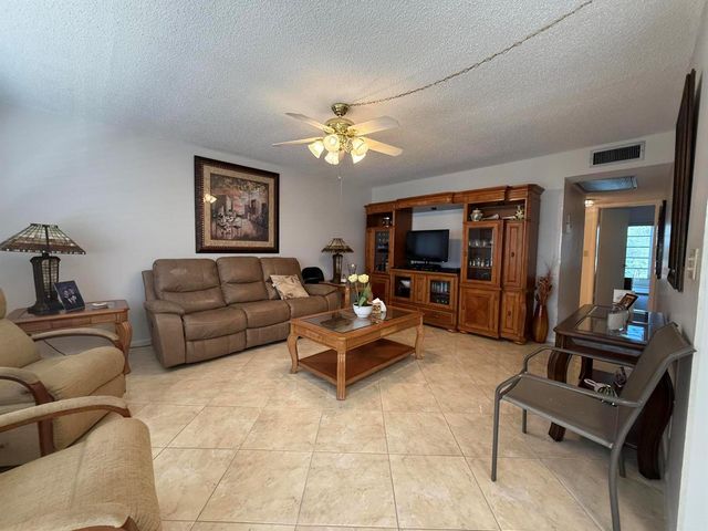 4021 Farnham O 4021, Deerfield Beach, FL 33442