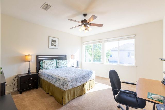 5706 Tres Piezas Dr, Sacramento, CA 95835