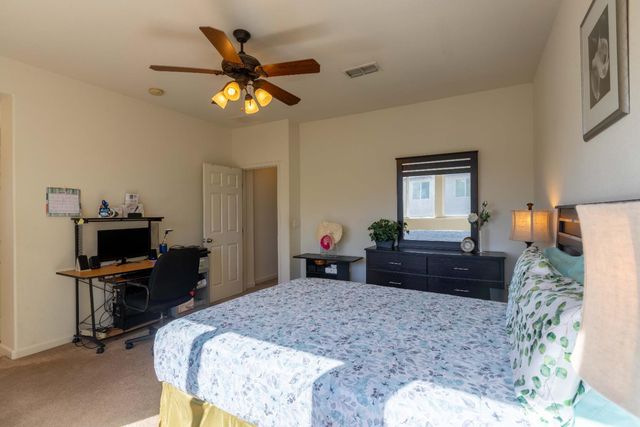 5706 Tres Piezas Dr, Sacramento, CA 95835