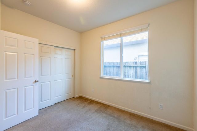 5706 Tres Piezas Dr, Sacramento, CA 95835