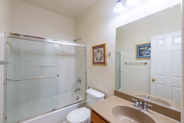 5706 Tres Piezas Dr, Sacramento, CA 95835