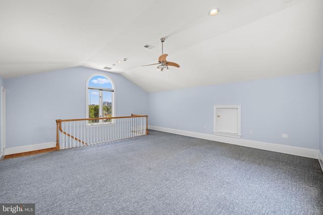 4561 MACARTHUR BLVD NW, Washington, DC 20007