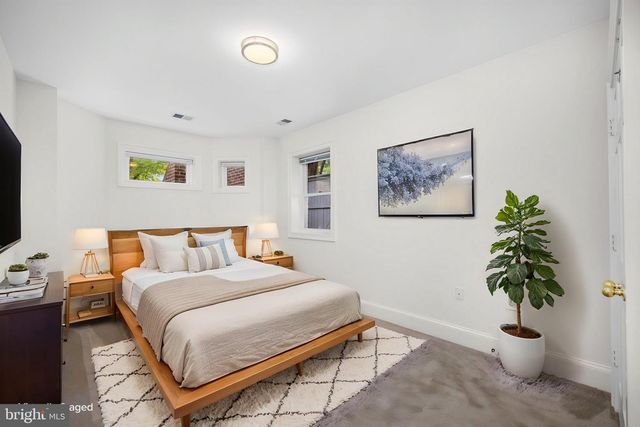 4561 MACARTHUR BLVD NW, Washington, DC 20007