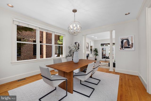 4561 MACARTHUR BLVD NW, Washington, DC 20007