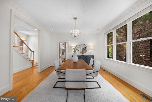 4561 MACARTHUR BLVD NW, Washington, DC 20007