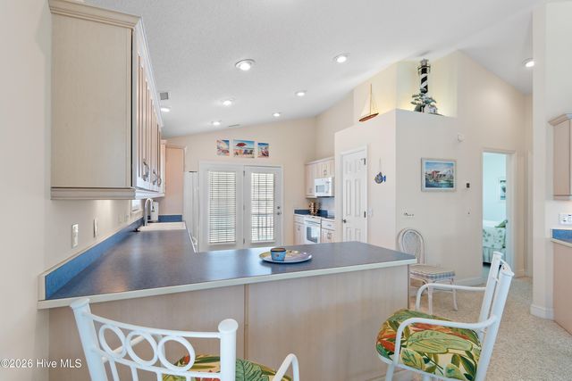 143 Brunswick Avenue E, Supply, NC 28462