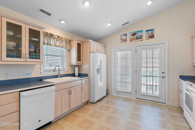 143 Brunswick Avenue E, Supply, NC 28462