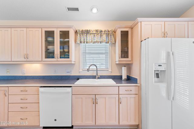 143 Brunswick Avenue E, Supply, NC 28462