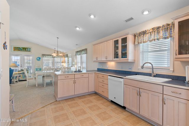 143 Brunswick Avenue E, Supply, NC 28462