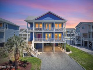 143 Brunswick Avenue E, Supply, NC 28462