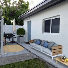 1850 SW 73rd Ct Rd Studio, Miami, FL 33155